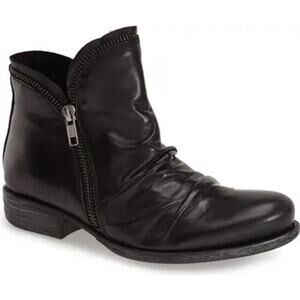 Miz Mooz Luna Black Leather Side Zip Ankle Boots Women’s Size 8